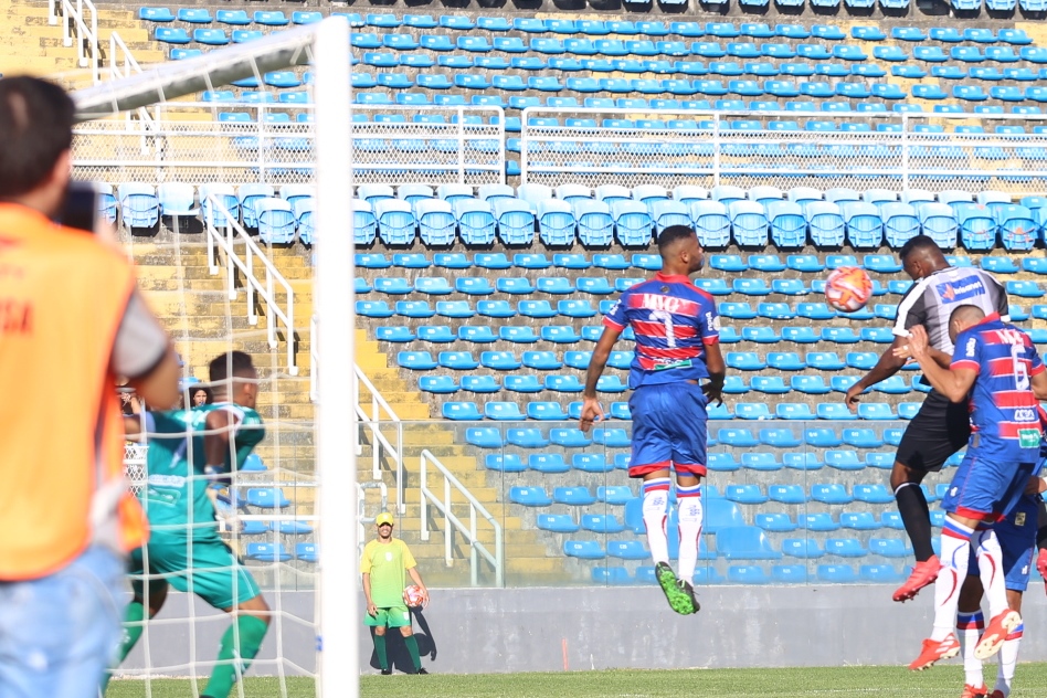 [16-09-2019] Fortaleza x Ceará - Fares Lopes - 6