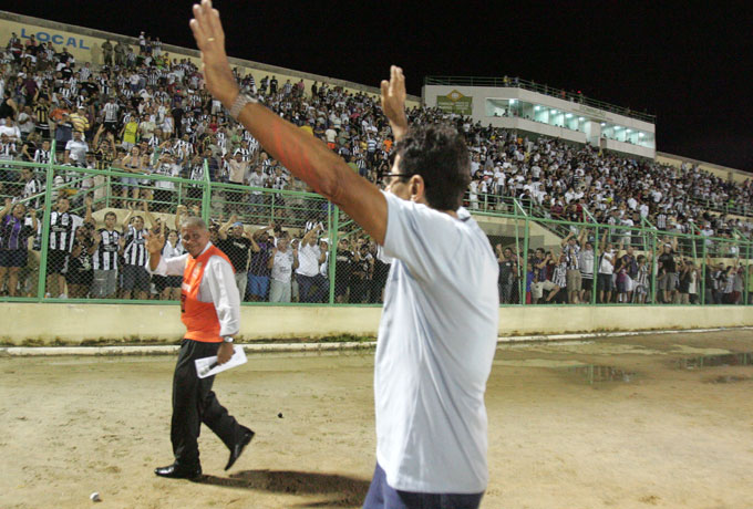 [02-04] Ceará 4 x 0 Crato - 16