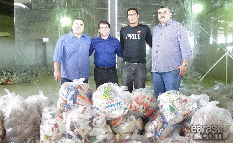 [28-01] Entrega dos alimentos doados - 15