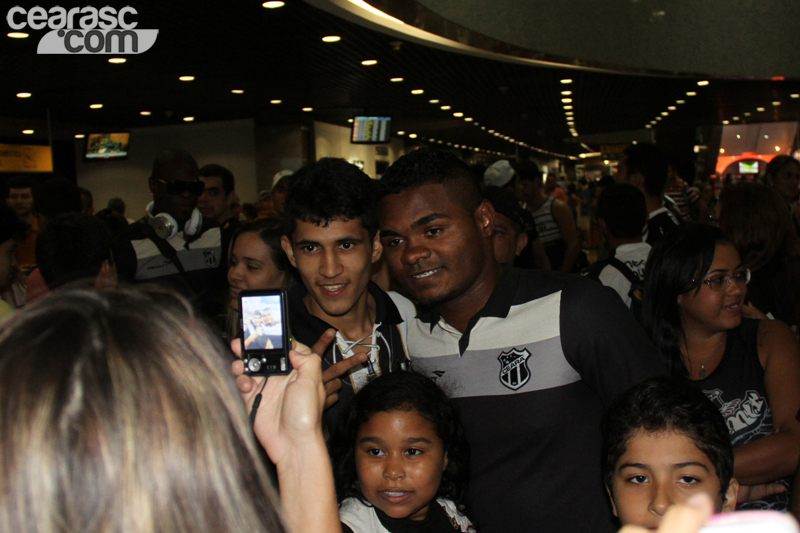 [31-07] Delegação alvinegra retorna - 13