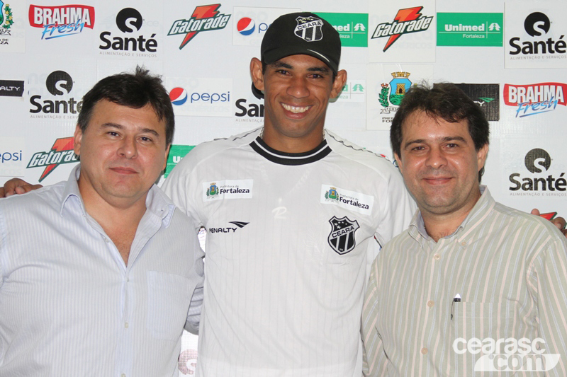 [01-06] Apresentação - Robston - 12