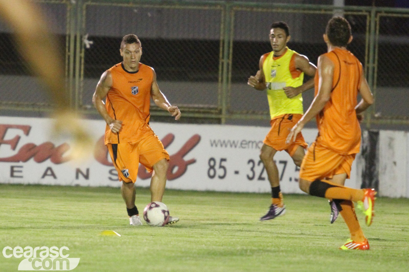 [24-02] Treino Coletivo - 10
