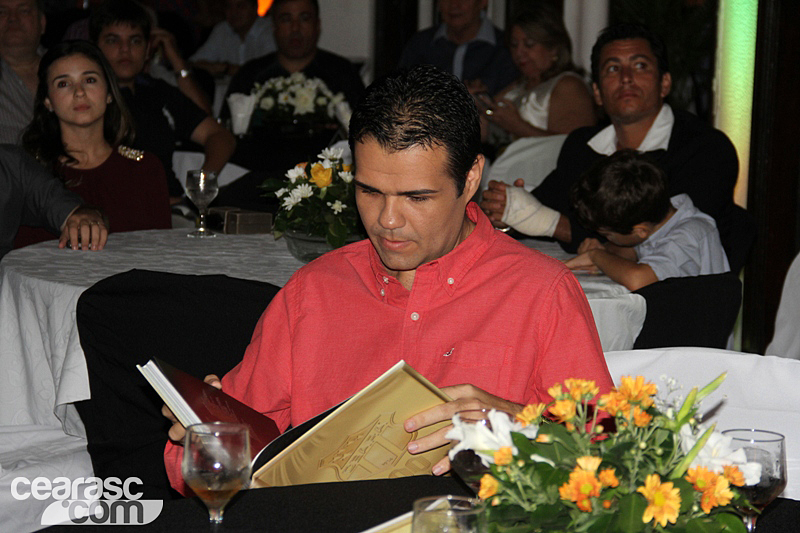 [12-11] Ceará lançou o livro do Centenário3 - 6