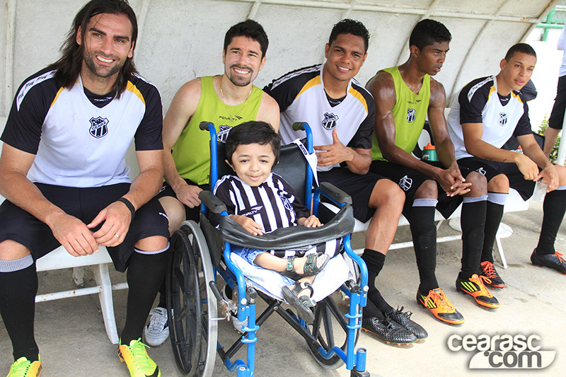 [29-11] Luiz Guilherme visita elenco do Vovô - 11