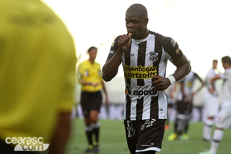 [15-11] Ceará 2 x 0 Vasco - 02 - 15