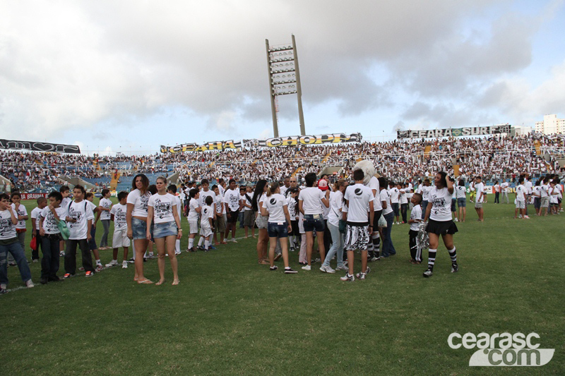 [13-11] Ceará 2 x 3 Santos - Crianças - 1