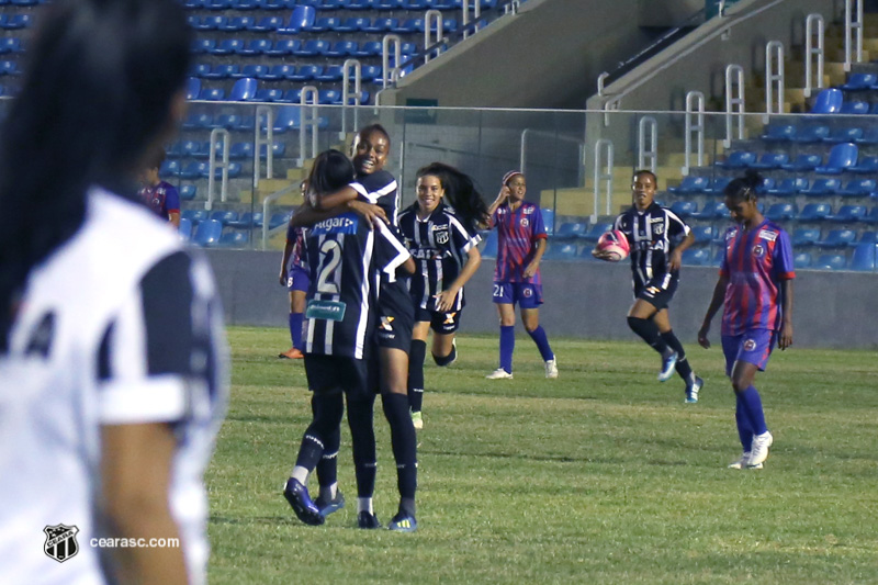 [17-11-2018] Tiradentes 2 x 2 Ceará - Feminino 01 - 9