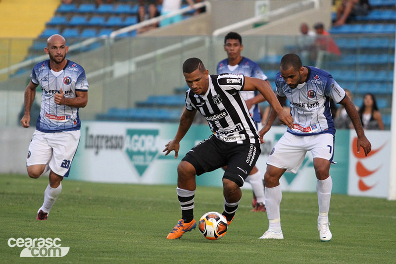 [06-02] Ceará 2 x 0 Tiradentes - 36