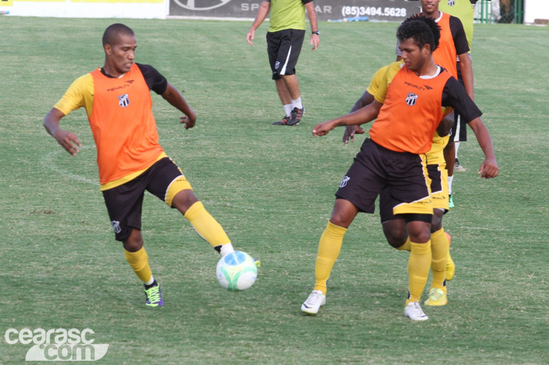 [14-07] Treino técnico + tático - 15