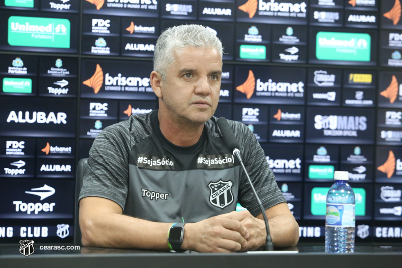 [25-04-2019]  coletiva de apresentação comissão técnica - 2