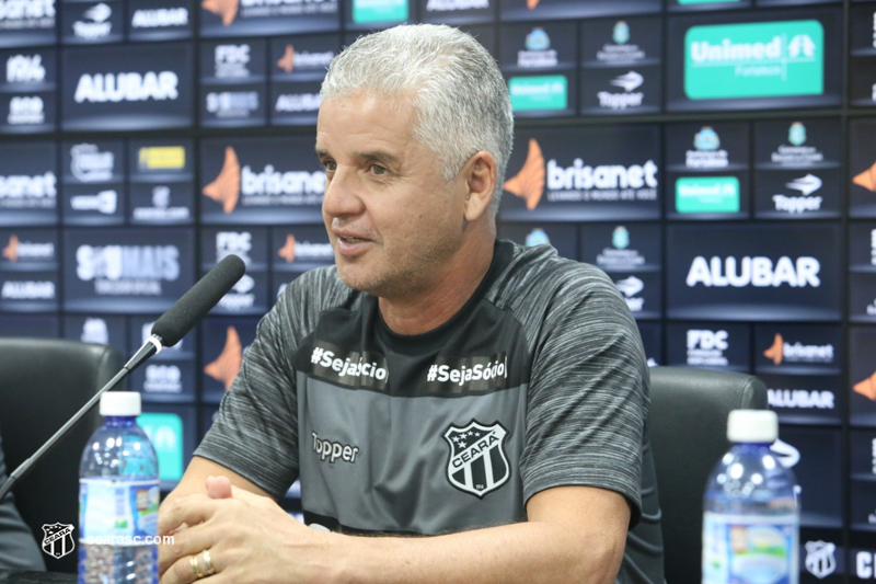 [25-04-2019]  coletiva de apresentação comissão técnica - 4