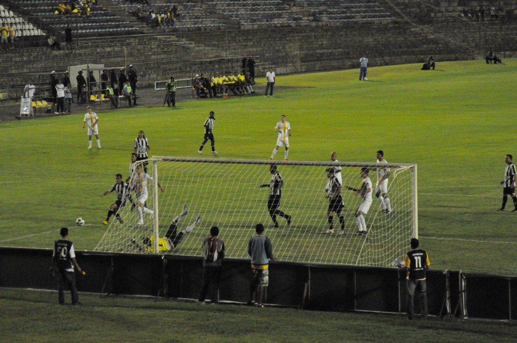 [16-03] Brasiliense 0 x 0 Ceará  - 8