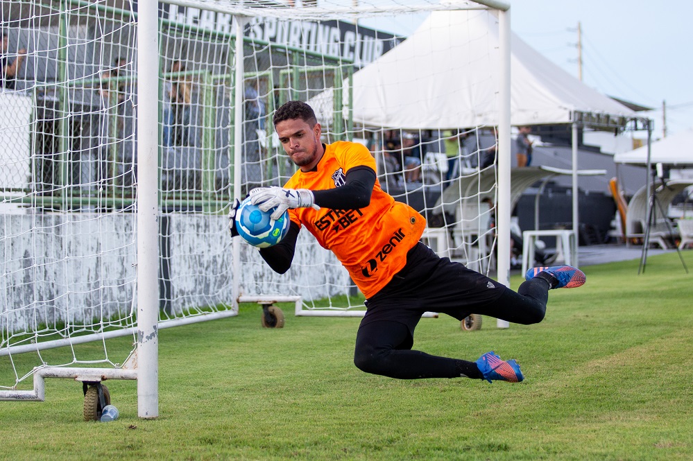 Treino no feriado marca a reapresentação do Ceará para o jogo contra o CRB