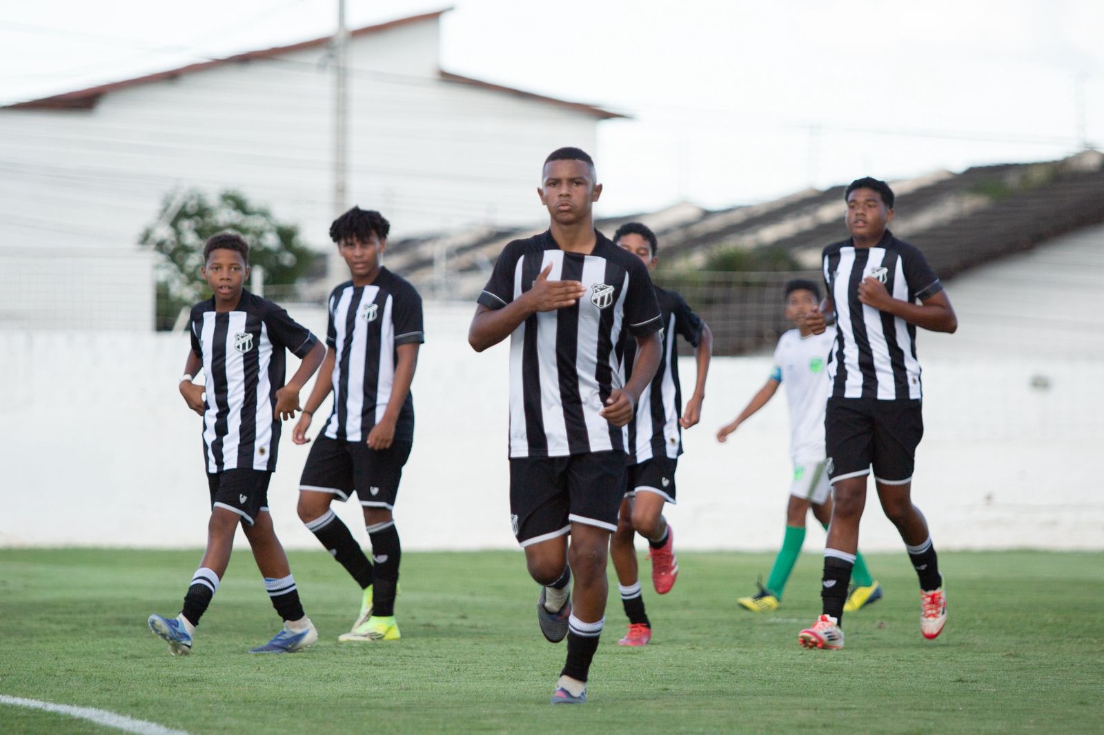 Sub-13: Estreando no Campeonato Cearense, Ceará atropela Floresta por 11 a 0