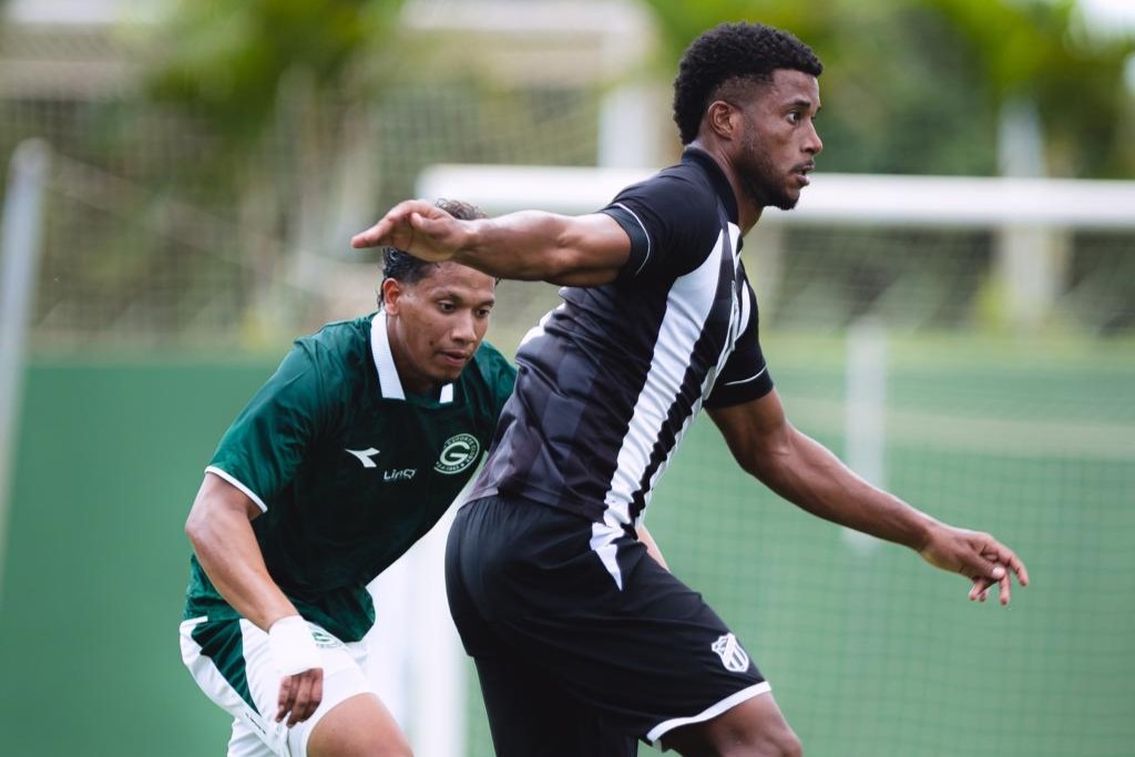 Sandro Queiroz, gerente da base, exalta vitória na estreia do Brasileiro: “Comportamento muito bom”