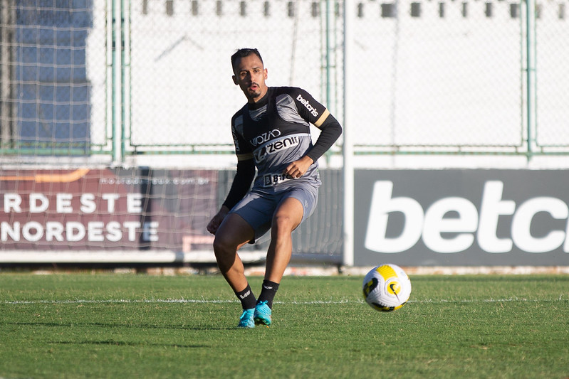 Tarde de quinta-feira foi movimentada pelo penúltimo treinamento alvinegro para jogo diante do Santos