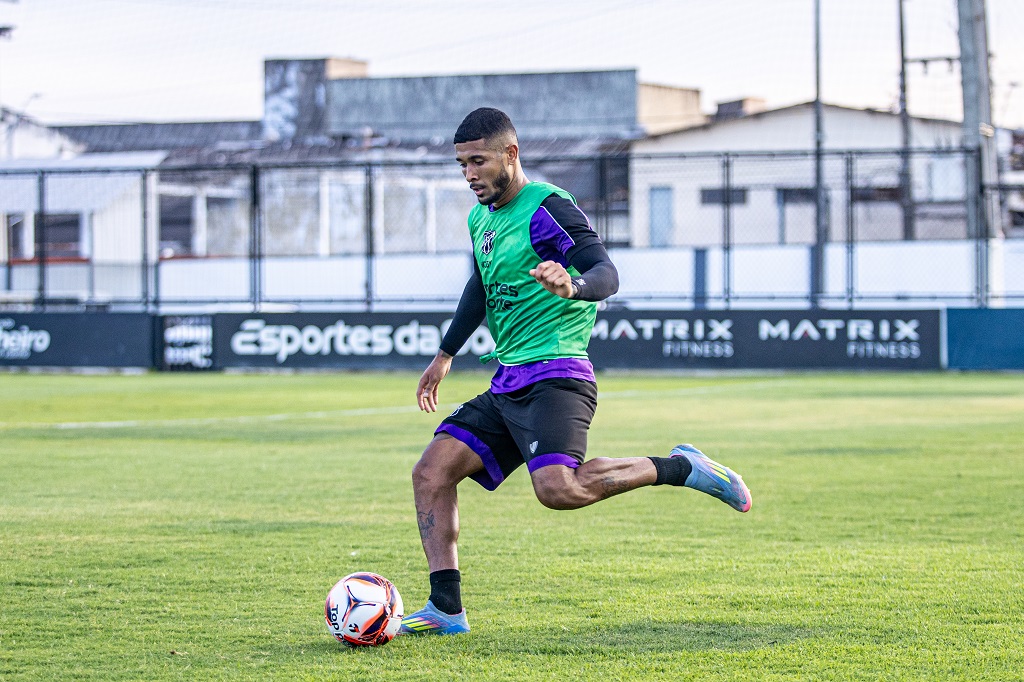 Novo reforço do Time do Povo, Fernando projeta um 2026 vitorioso: “Tenho certeza que faremos um grande ano”