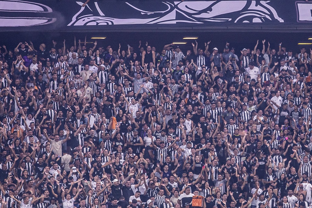 Saiba como adquirir ingressos para o Clássico-Rei neste fim de semana