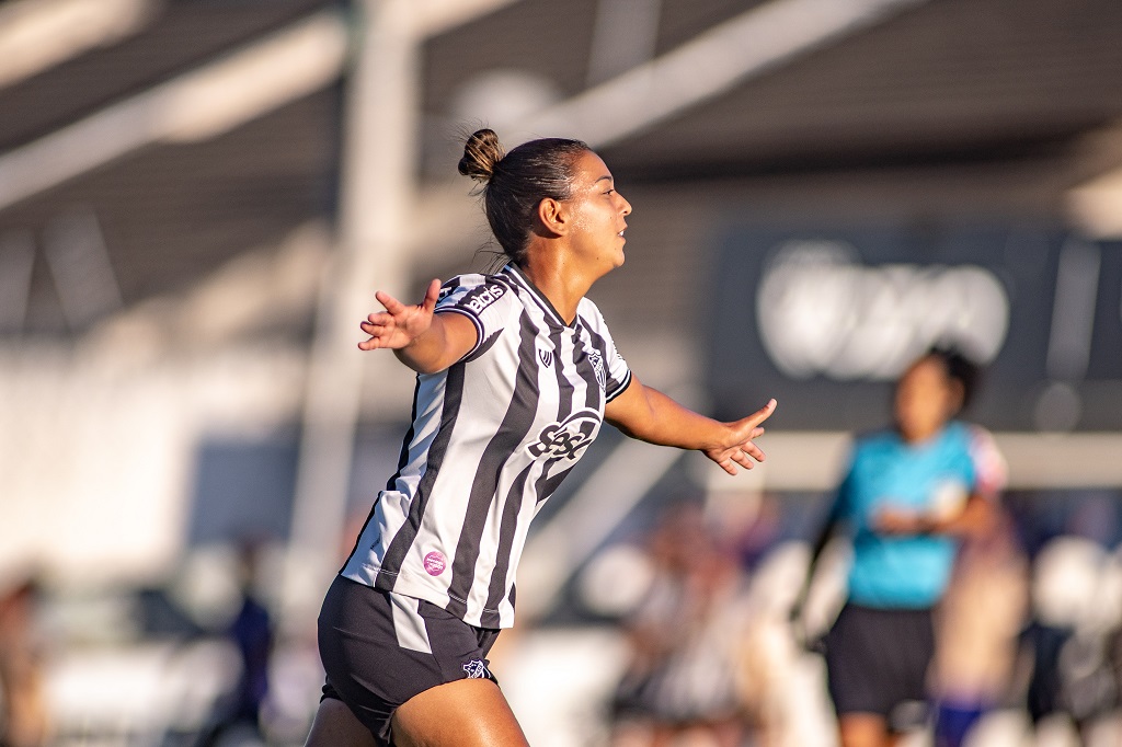 Nath Pitbull celebra primeiro gol com a camisa do Ceará e cita importância da primeira vitória na busca pela vaga na final