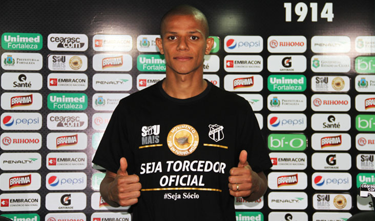 Na apresentação, Adriano Pardal manda recado: “Não vai faltar raça”