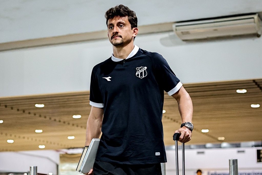 Ceará embarca para Goiânia com foco no confronto da próxima quarta-feira, contra o Atlético/GO