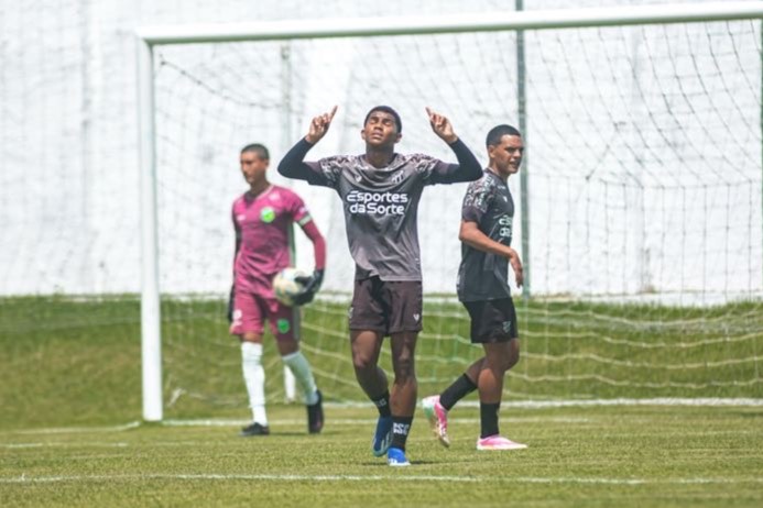 Sub-20: Alvinegro encerra a semana de preparação para a Copinha vencendo jogo-treino contra o Floresta por 4 a 1