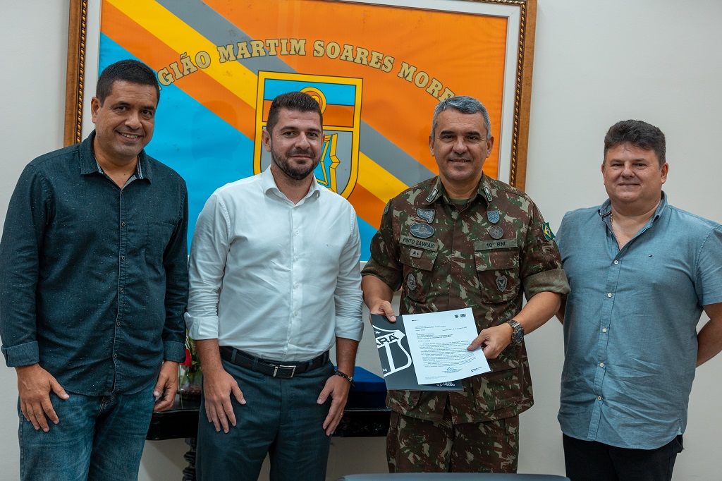 Categoria de Base do Ceará entrega ofício à 10ª Região Militar solicitando visita guiada ao Sítio Histórico