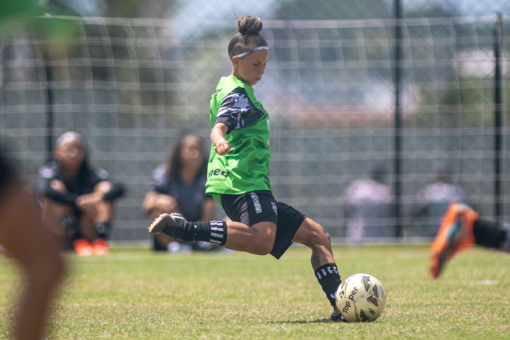 Fut. Feminino Sub-17: Ceará fecha preparação para enfrentar o R4 no primeiro jogo das semis do Estadual