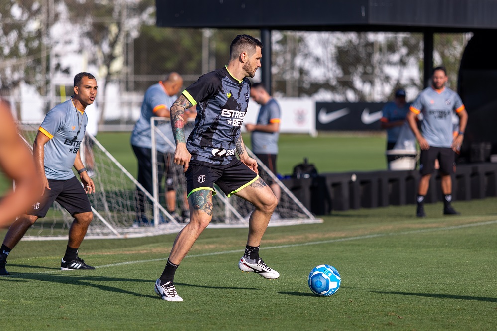 Em São Paulo, Ceará faz segunda atividade para o próximo jogo do Campeonato Brasileiro