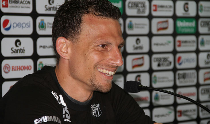 Cleiton fala sobre trabalho e ressalta união do grupo