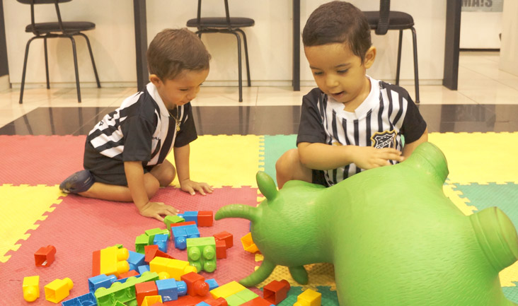 Lojas Sou Mais proporcionaram dia de festa para crianças