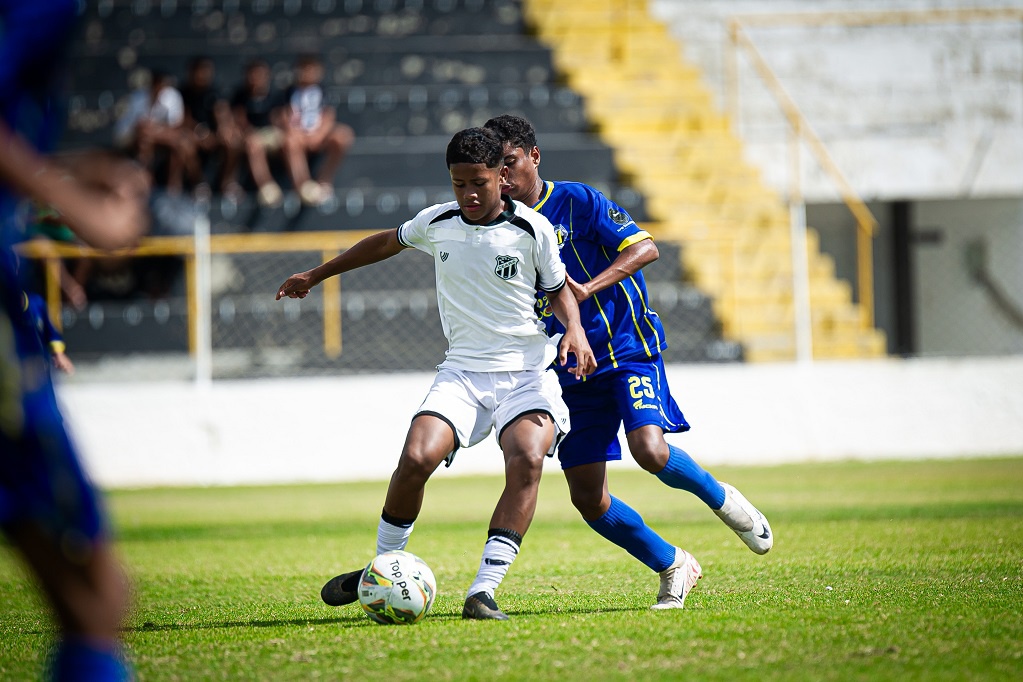 Sub-14: Ceará vence Juazeiro por 2 a 0 e assegura vaga na semifinal da Copa Manjadinho