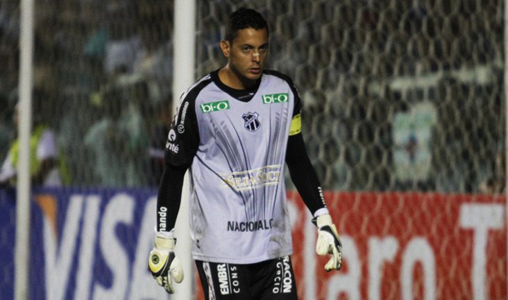“A torcida me emocionou com os aplausos”, diz Fernando Henrique