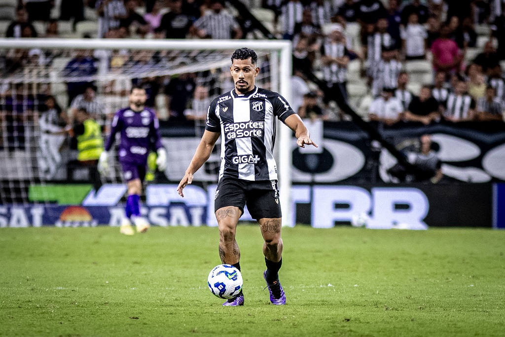Fernando Sobral destaca o espírito competitivo da equipe: “Importante enaltecer toda a força do elenco”