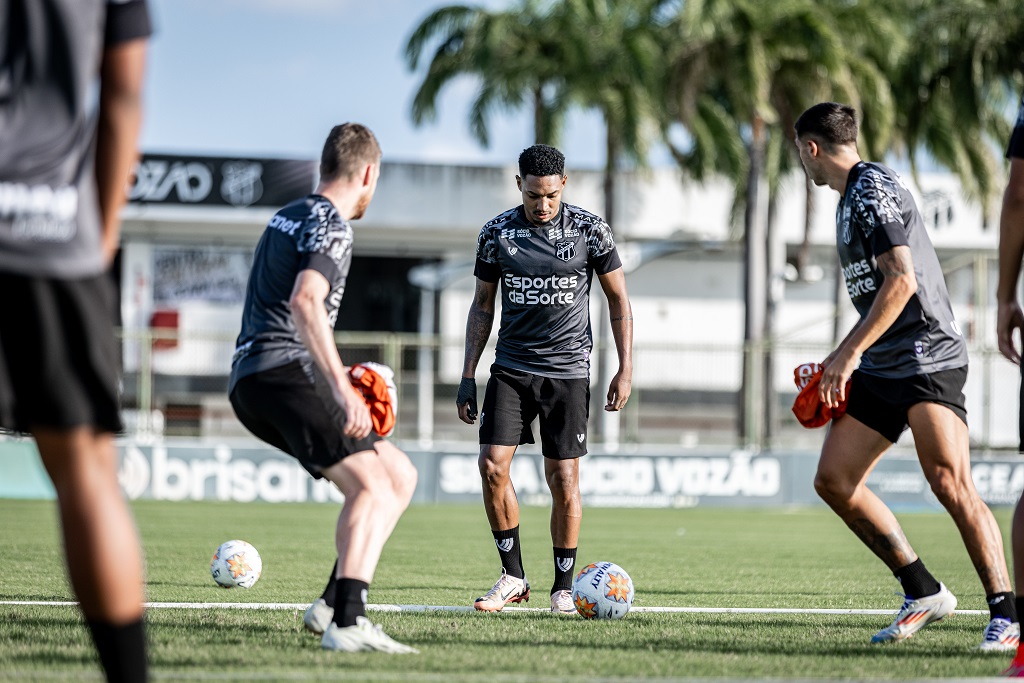 No CT de Porangabuçu, Ceará realiza o segundo treino para o Clássico da Paz