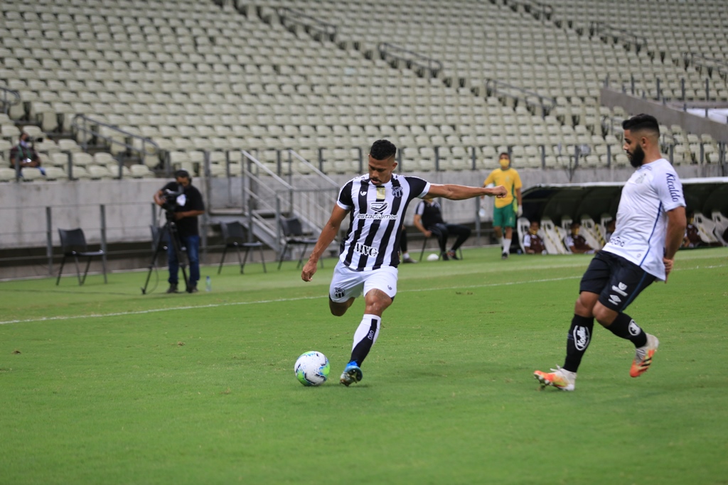 Série A: Jogando na Arena Castelão, Ceará luta até o fim, mas é superado pelo Santos