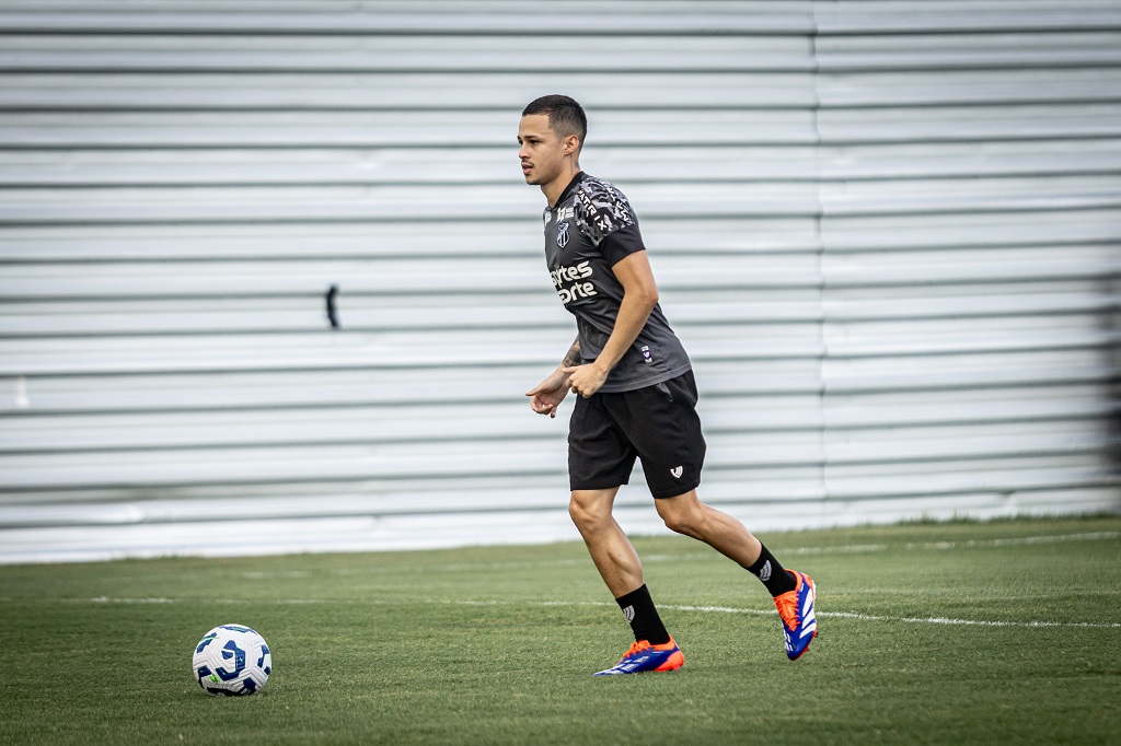 Ceará volta aos treinamentos em Porangabuçu e inicia preparação para duelo com o Grêmio