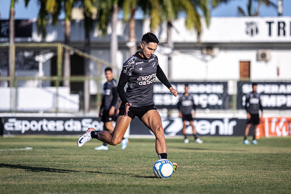 Vozão faz treino coletivo em segundo dia de atividades para encarar o Operário/PR