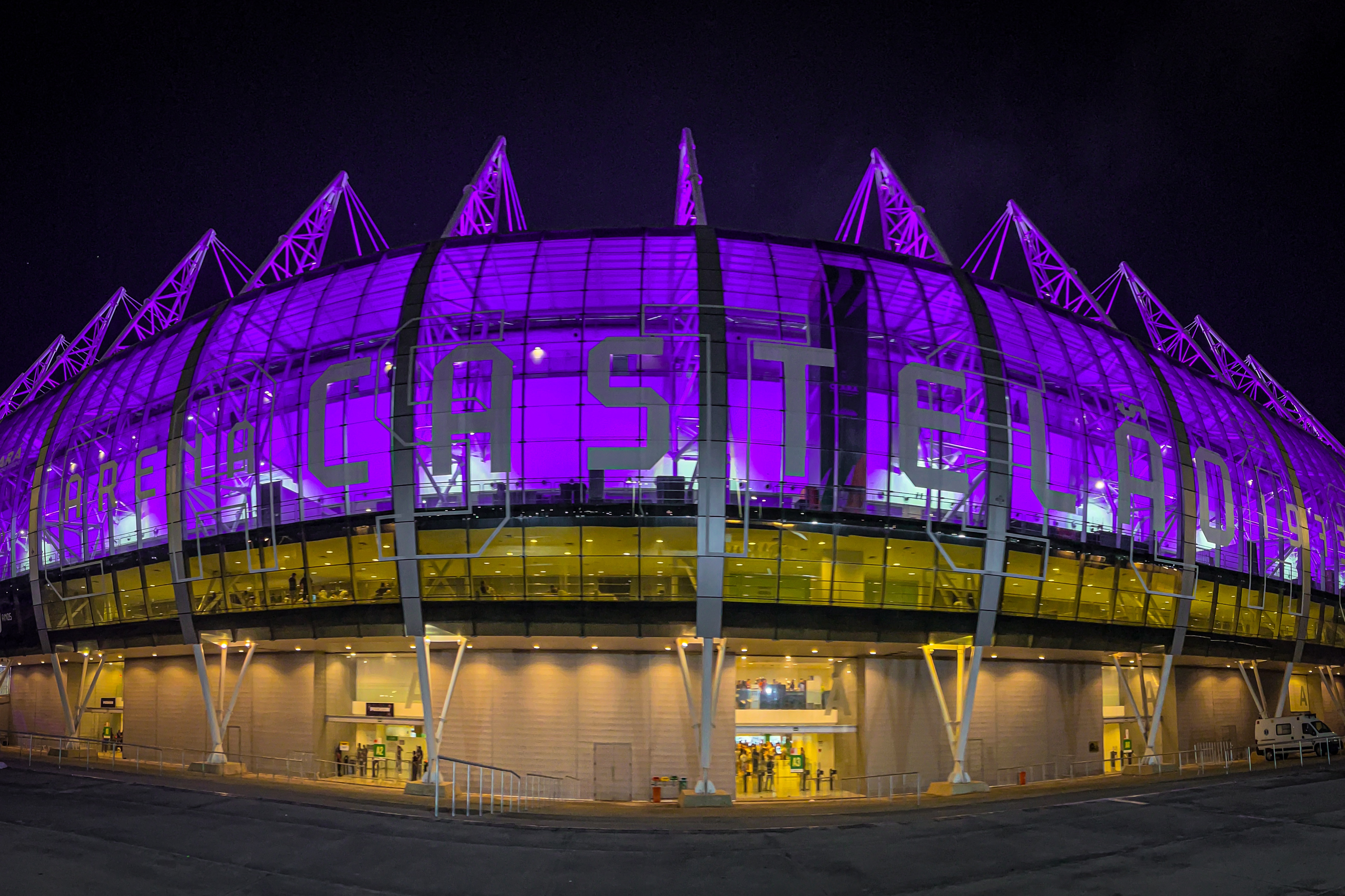 Devido ao show, estacionamento da Arena Castelão terá redução de 1262 vagas em Ceará x Operário/PR