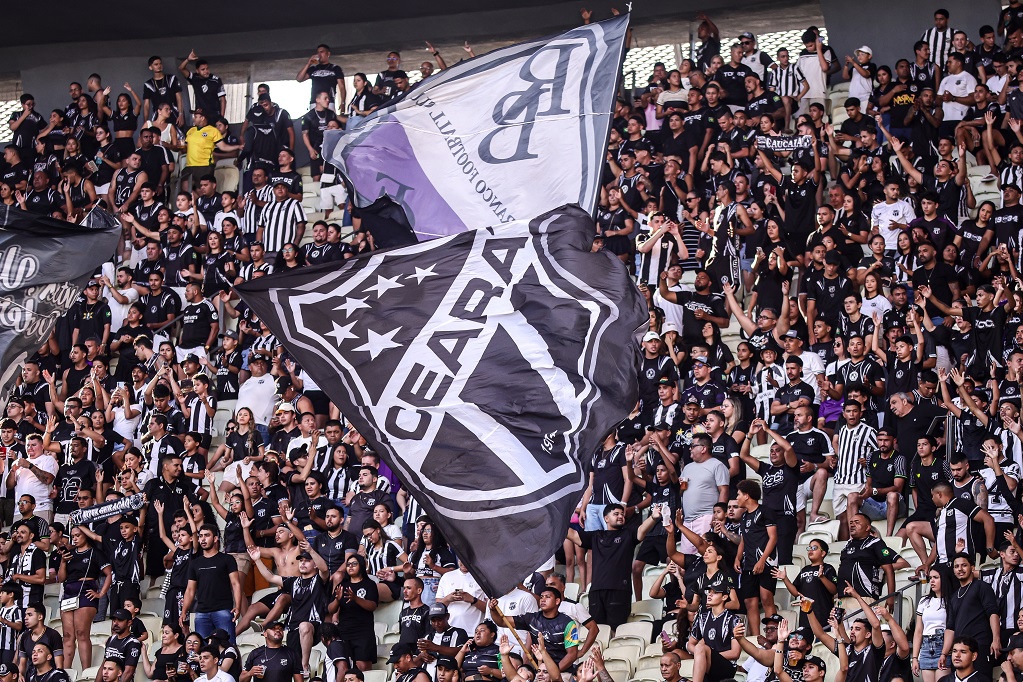 Com preços promocionais, Ceará abre a venda de ingressos para o duelo diante do Londrina