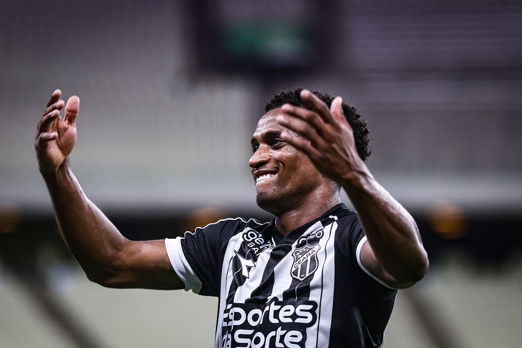 Saulo Mineiro celebra primeira vitória desde o retorno e exalta a luta de toda a equipe em virada diante do Novorizontino