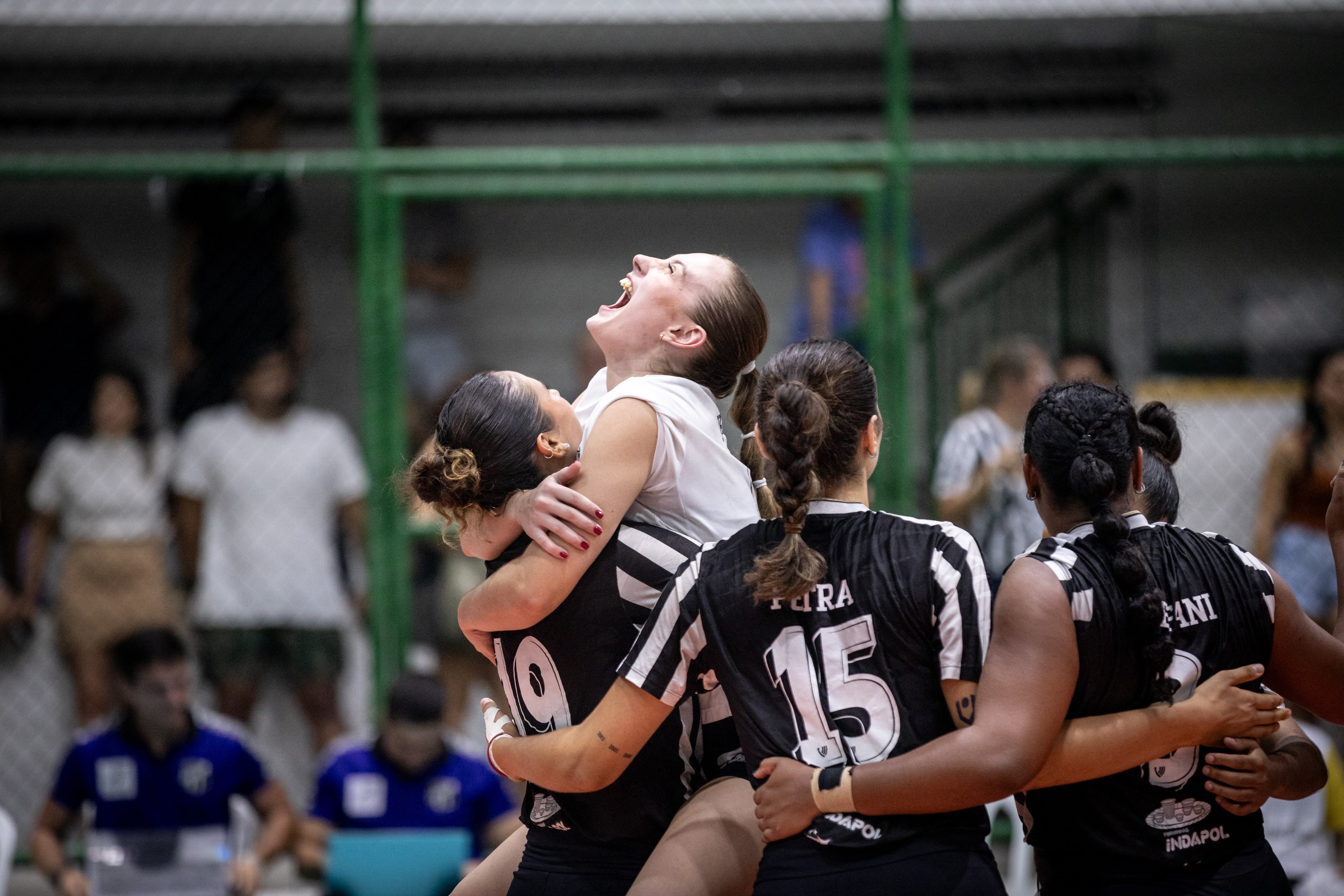 Vôlei: Com apoio do torcedor, Ceará bate Chapecoense e vence a 3ª seguida na Superliga B