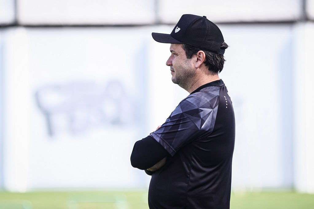 Daniel Paulista comanda mais uma atividade e Ceará fecha a primeira semana de treinos para duelo com a Ponte Preta