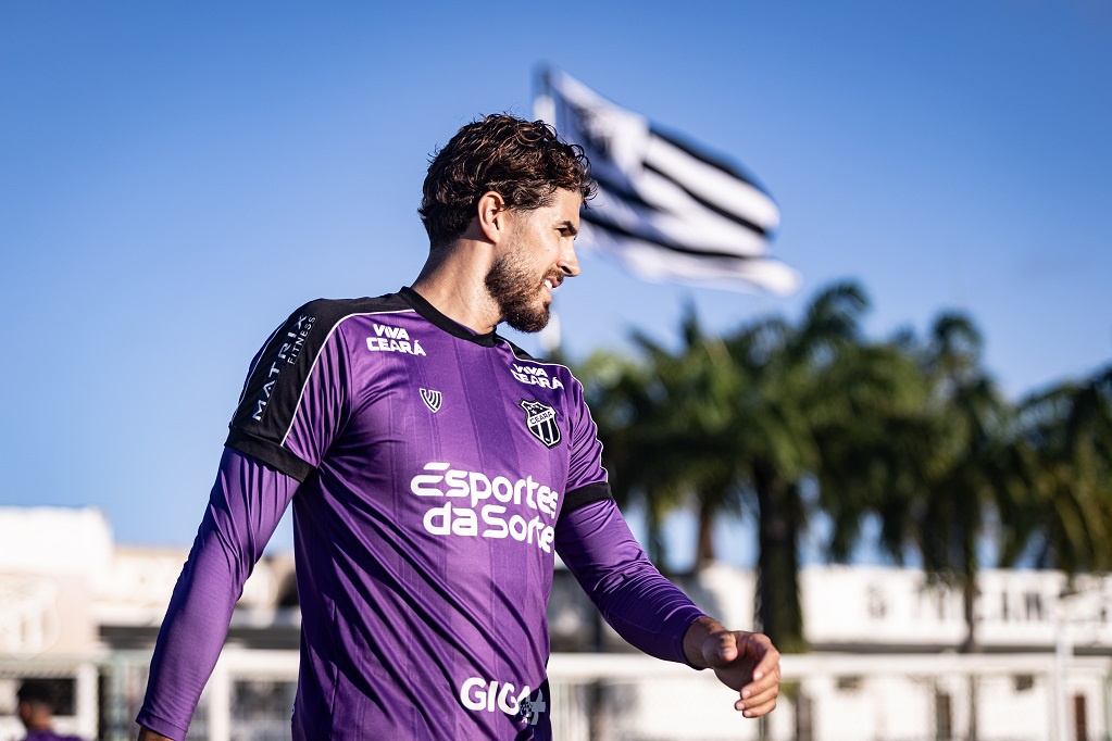 Com manhã de treino tático, Ceará fecha a segunda semana de intertemporada