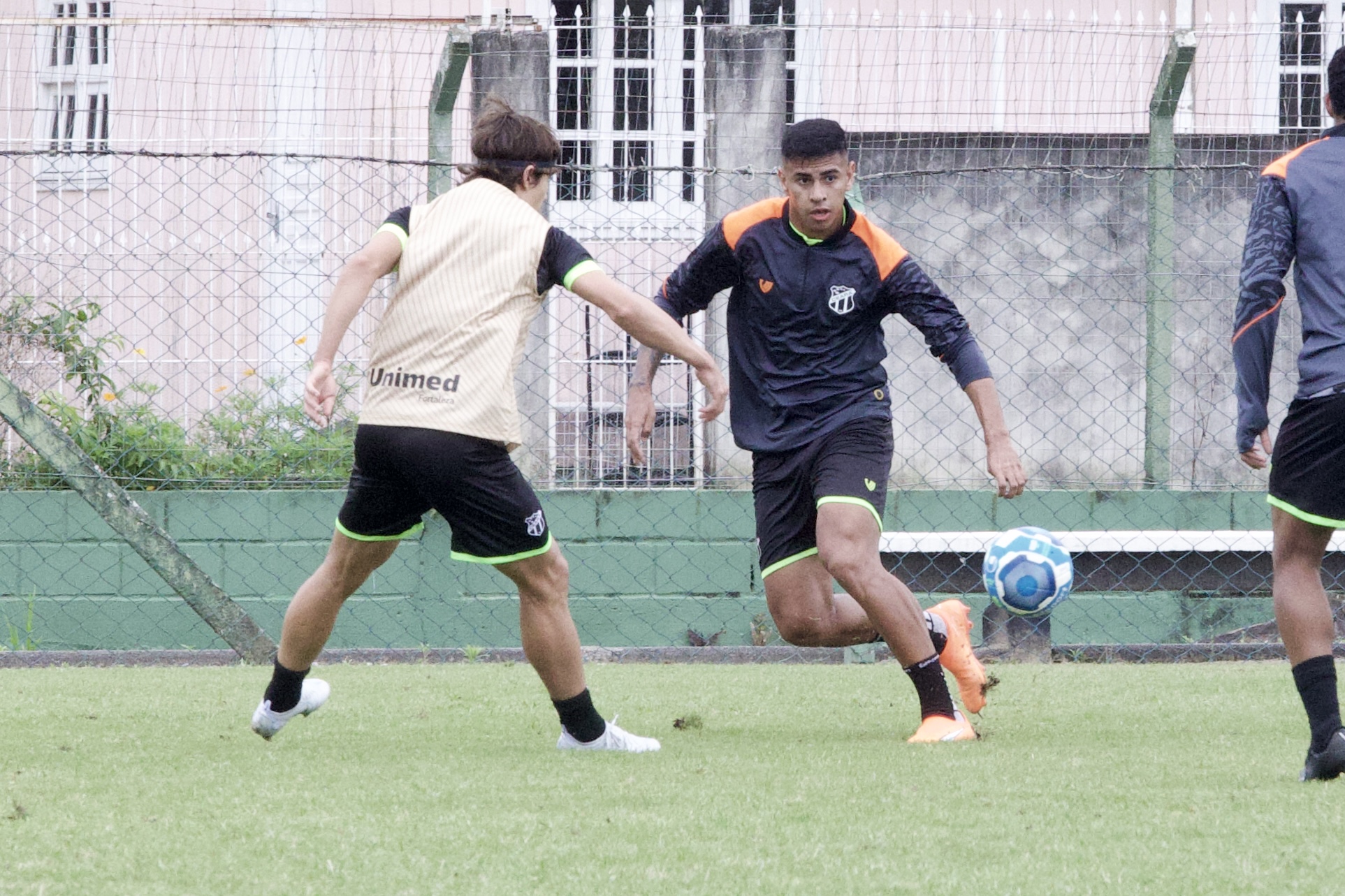 No CT do Figueirense, Ceará finaliza preparação para o confronto com o Avaí