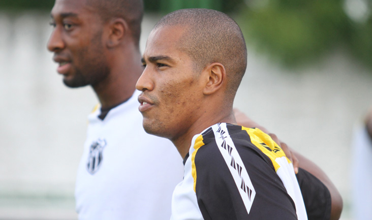 Trabalhando forte desde o início do ano, João Marcos exalta descanso