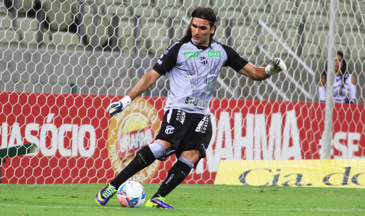 Após ser improvisado como goleiro, Léo Gamalho diz: “Pelo Ceará vale tudo”