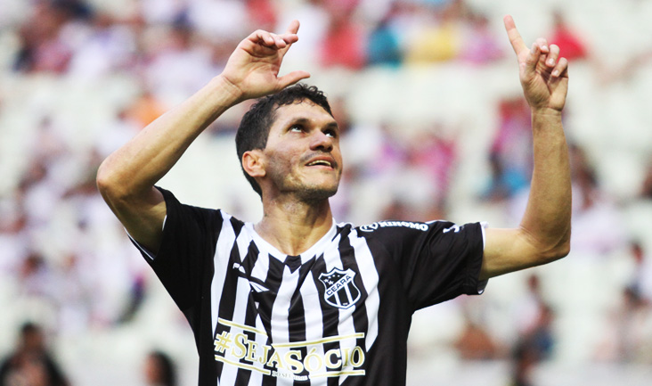 Buscando a artilharia, Magno Alves espera vitória no clássico