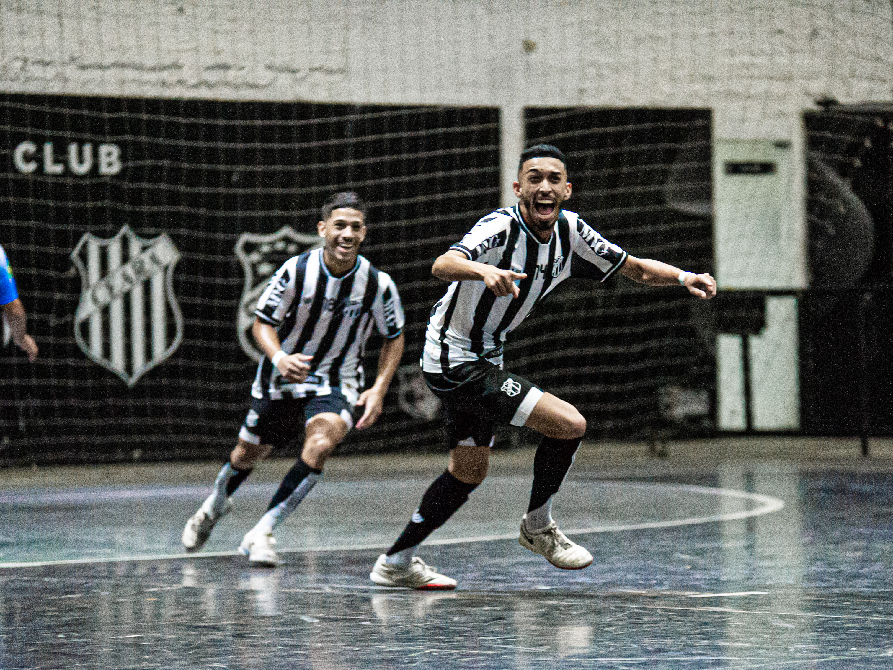 Futsal: Em casa, Vozão goleia São Gonçalo na estreia da Copa Estado