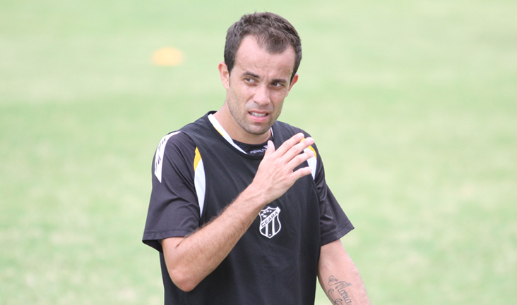 Após cumprir suspensão, Rafael Cruz pode retornar ao time